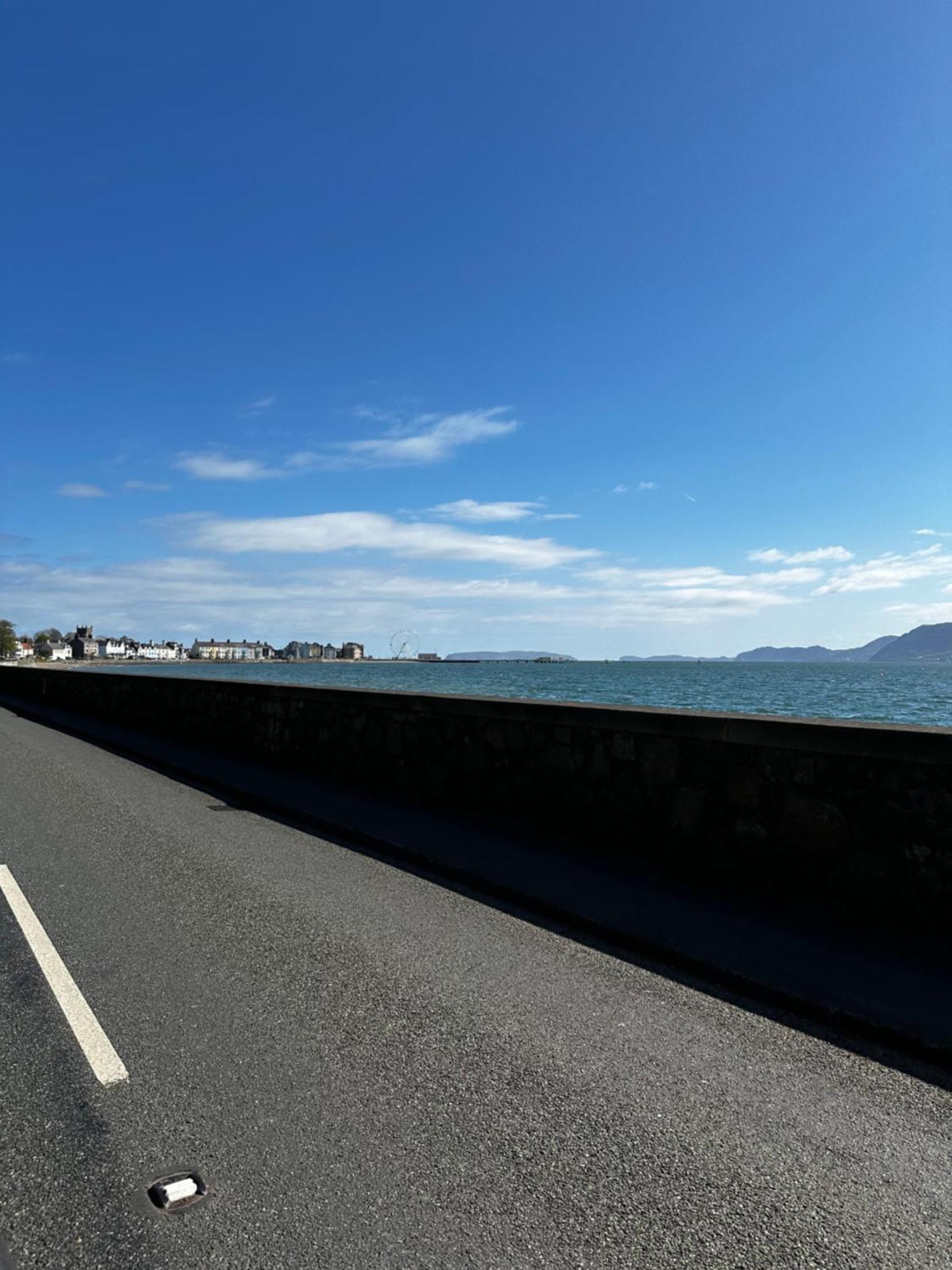 Ty Hapus Central Beaumaris Exteriér fotografie